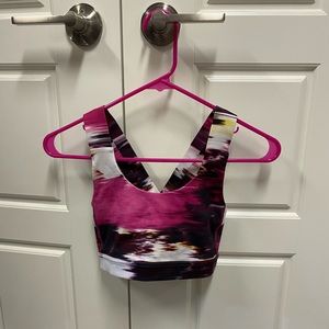 Lululemon sports bra size 4